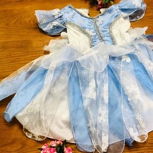 Girls dresses